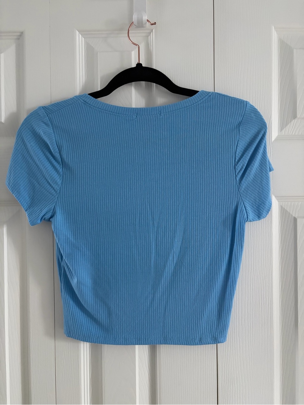 Light Blue Ribbed V-Neck Crop Tee - Picture 2 of 2
